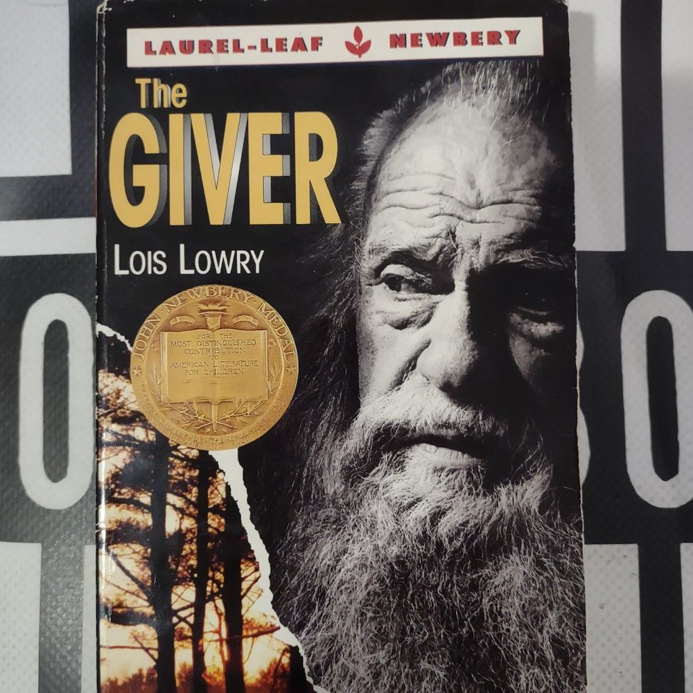 The Giver by Lois Lowry 1994 Paperback Vintage!
